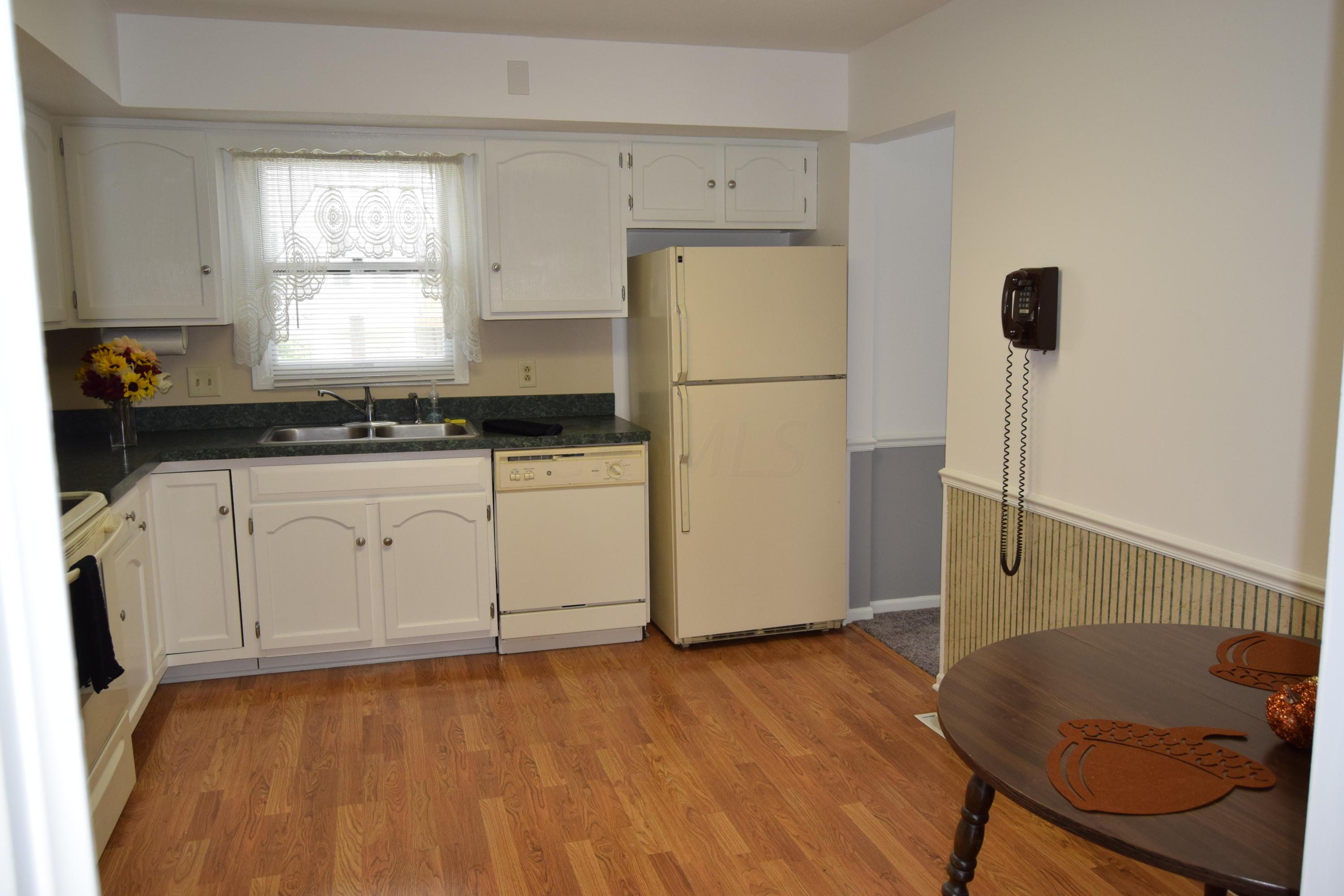 760 South Hampton Road Newark, OH 43055 - Photo 9 of 37 Gallery Image 9
