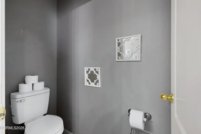 $379,999 | 169 Desert Springs Lane, Fernley, NV 89408