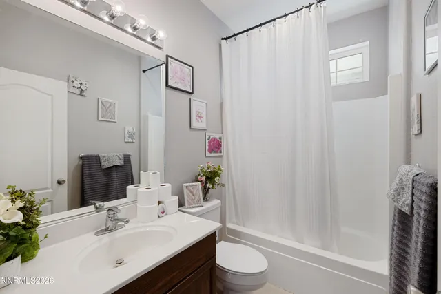 $379,999 | 169 Desert Springs Lane, Fernley, NV 89408