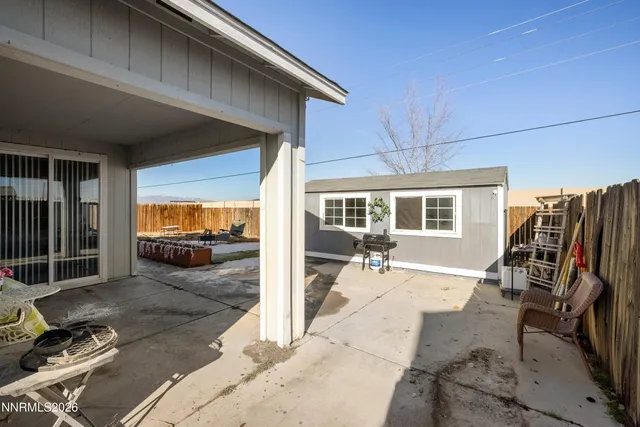 $379,999 | 169 Desert Springs Lane, Fernley, NV 89408
