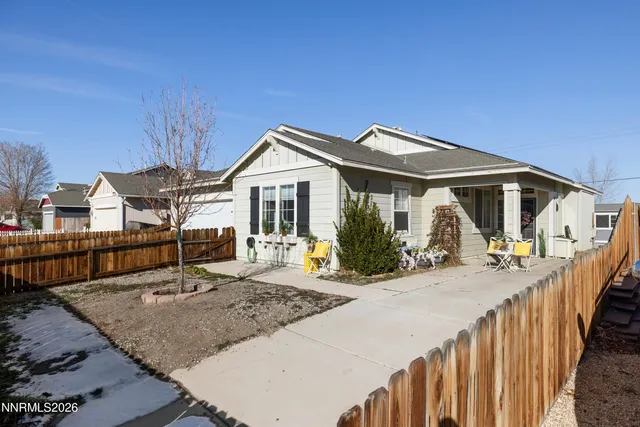 $379,999 | 169 Desert Springs Lane, Fernley, NV 89408