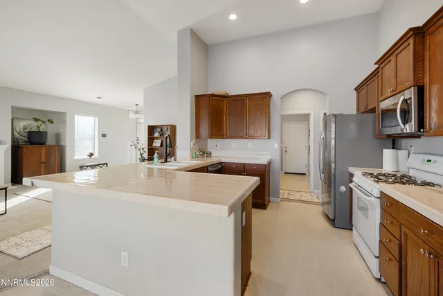 $379,999 | 169 Desert Springs Lane, Fernley, NV 89408