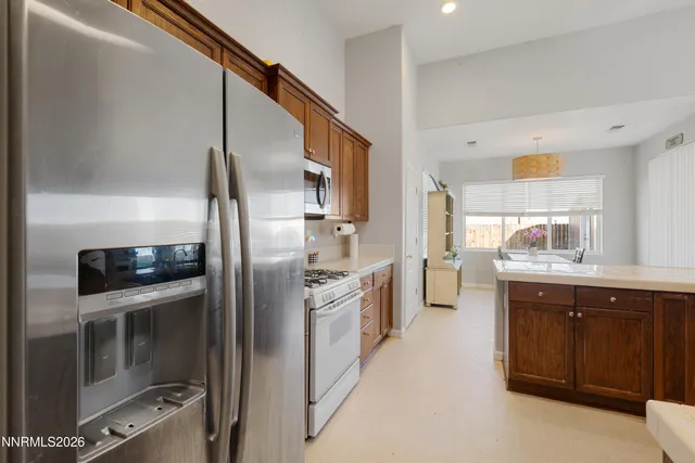 $379,999 | 169 Desert Springs Lane, Fernley, NV 89408