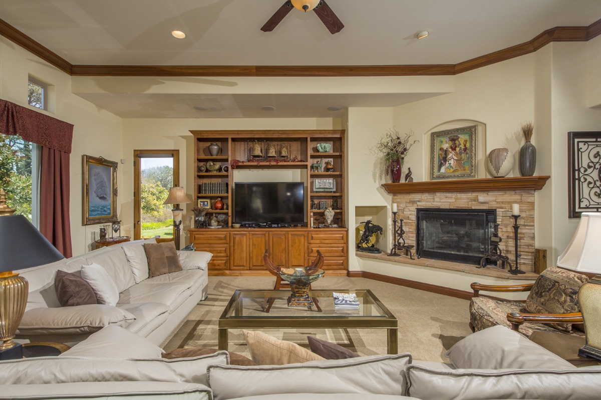 1770 Moonlite Hill Road Fallbrook, CA 92028 - Photo 2 of 25