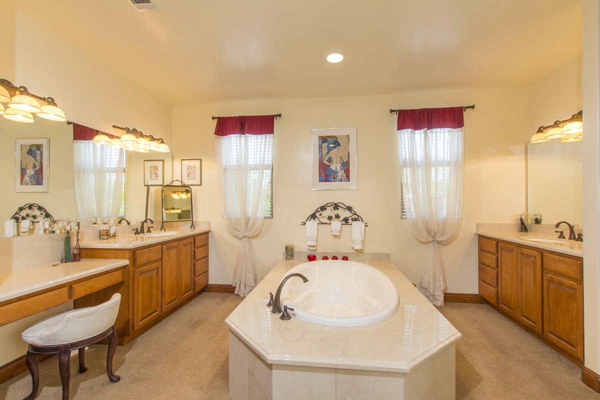 1770 Moonlite Hill Road Fallbrook, CA 92028 - Photo 5 of 25