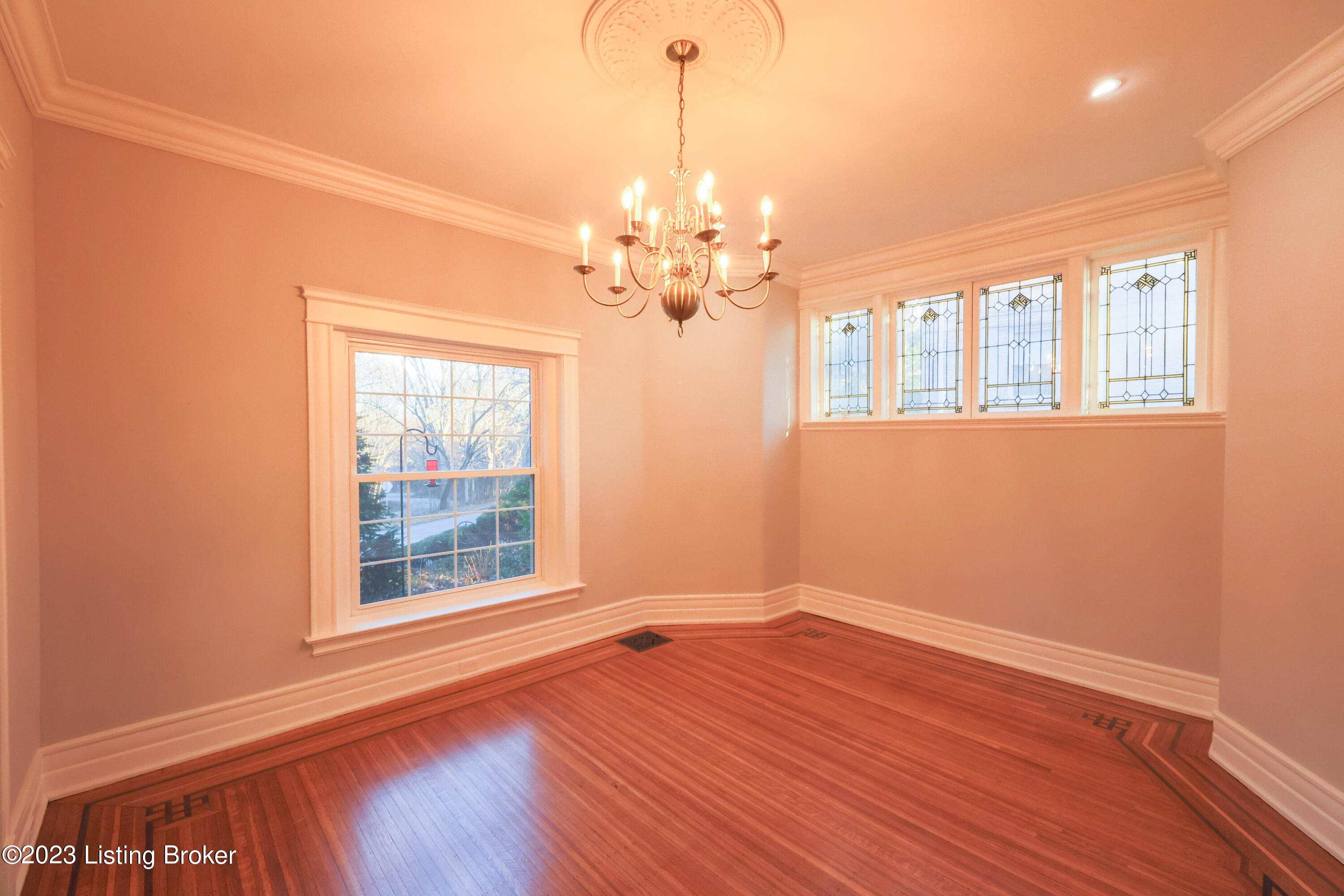 1528 Cherokee Road Louisville, KY 40205 - Photo 27 of 55 Dining Room