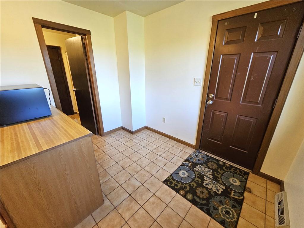 1015 McElree Road Washington, PA 15301 - Photo 25 of 48 a view of bedroom