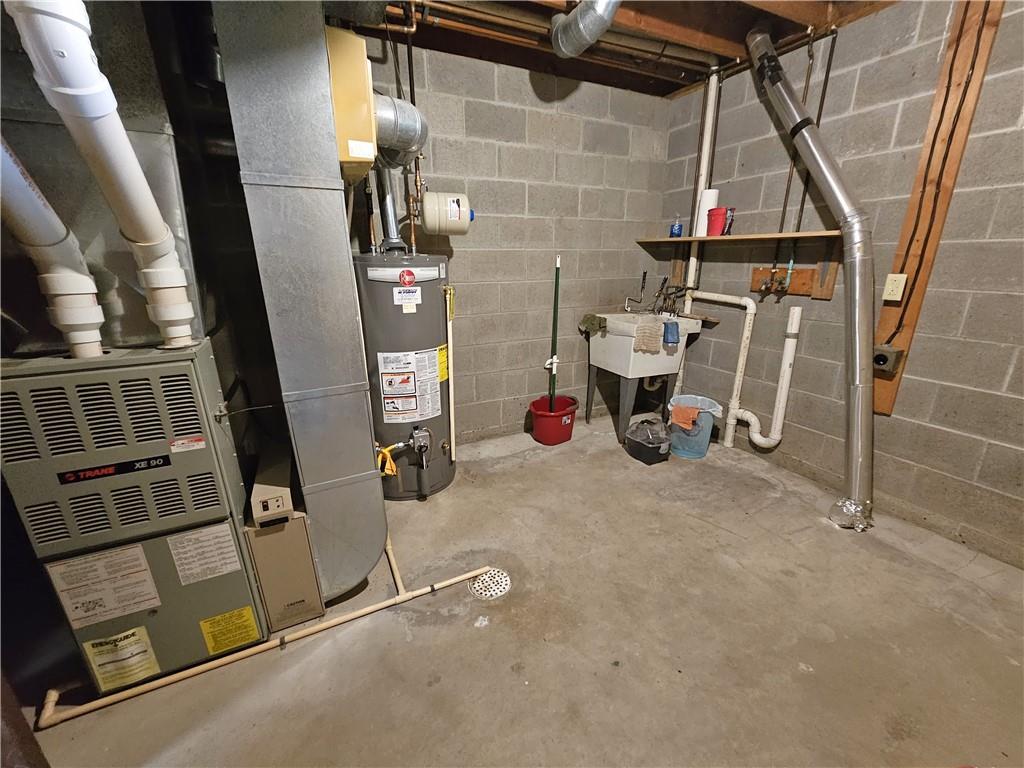 1015 McElree Road Washington, PA 15301 - Photo 40 of 48 a view of storage and utility room