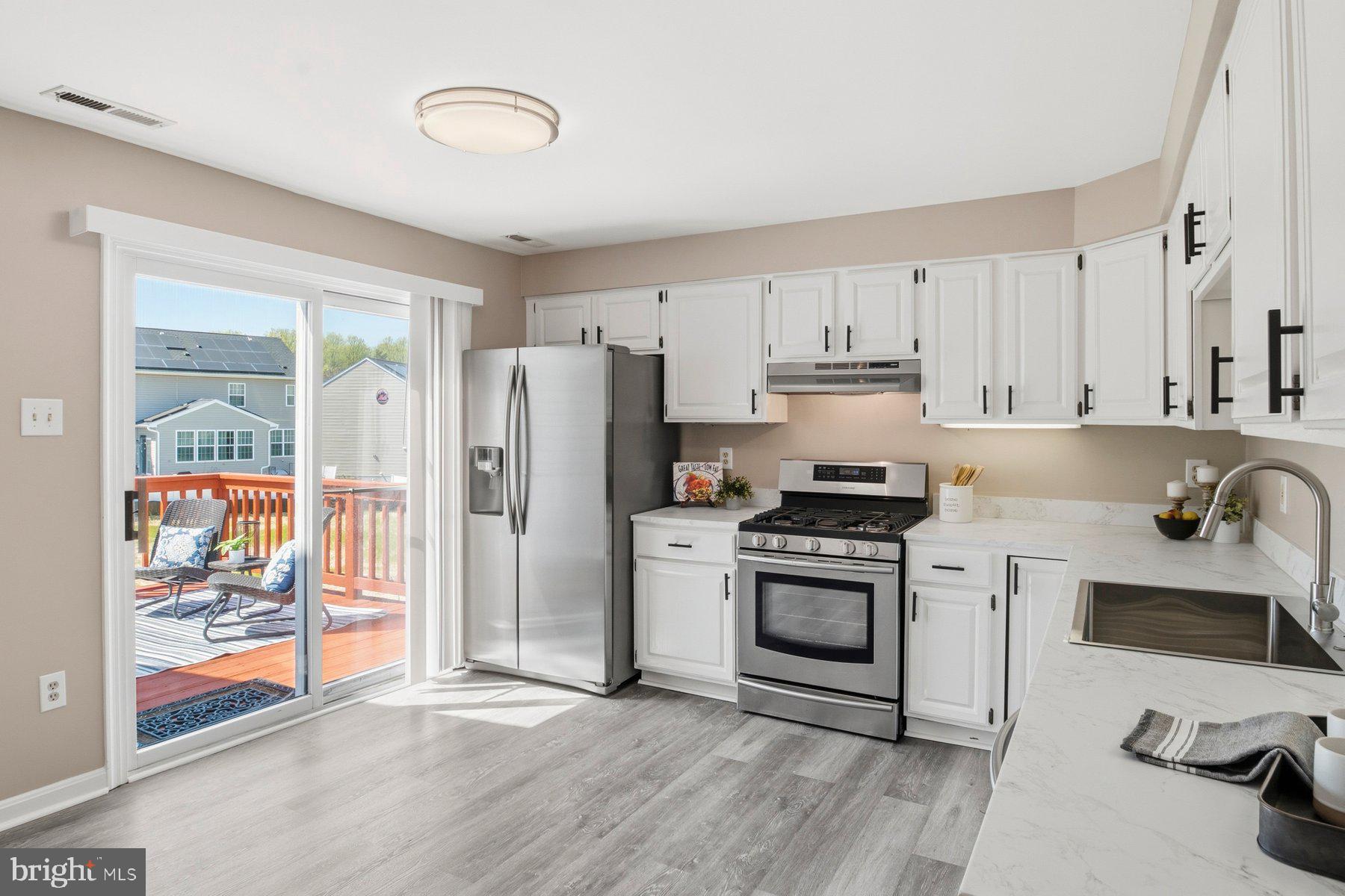 5740 Old Landing Road Elkridge, MD 21075 - Photo 12 of 27 Kitchen