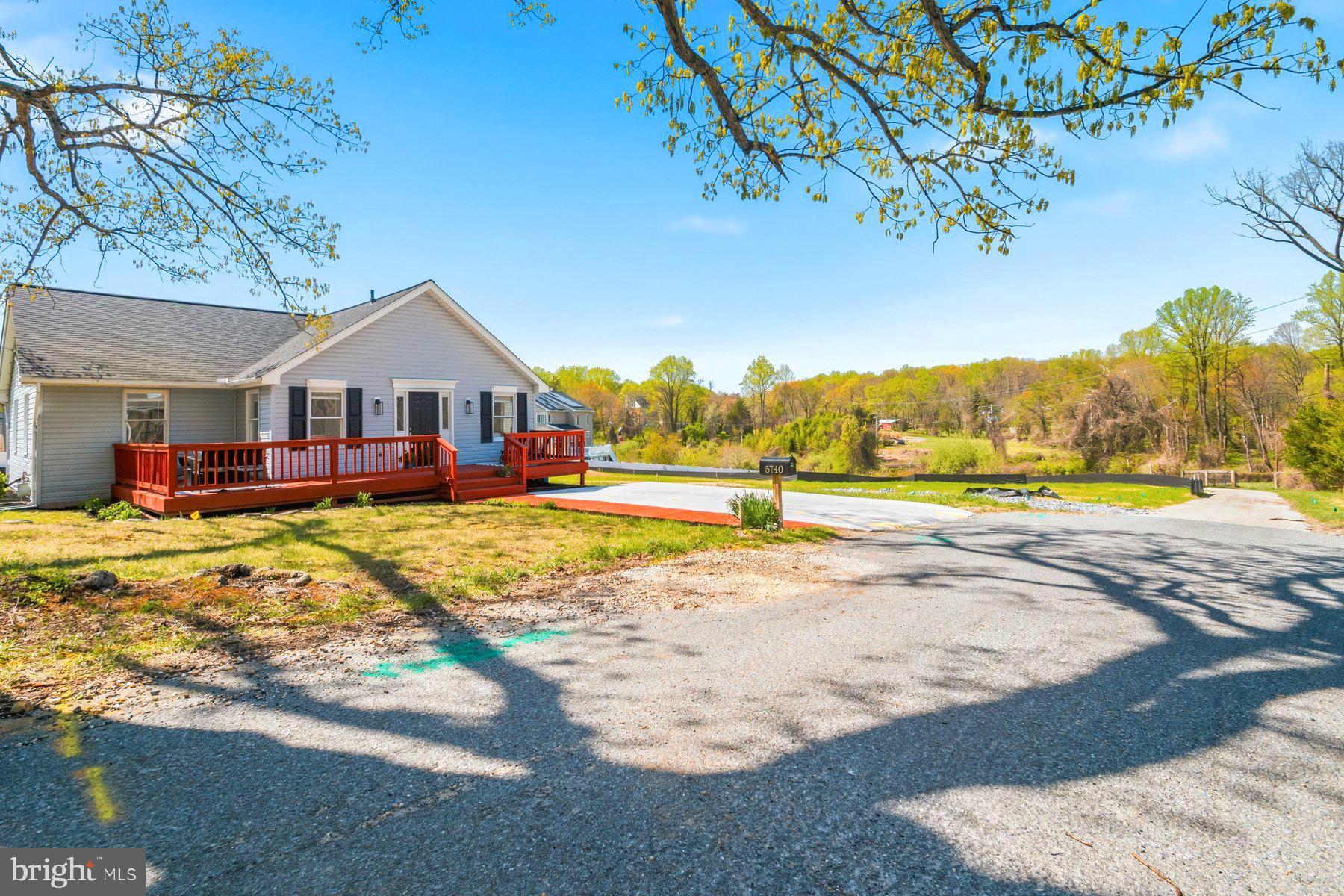 5740 Old Landing Road Elkridge, MD 21075 - Photo 3 of 27 House front - end of road - path to Park