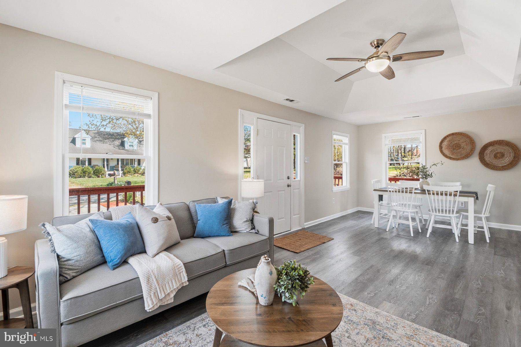 5740 Old Landing Road Elkridge, MD 21075 - Photo 6 of 27 Living Room
