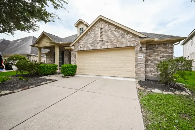 $2,500 | 8010 Durham Run Lane, Richmond, TX 77407