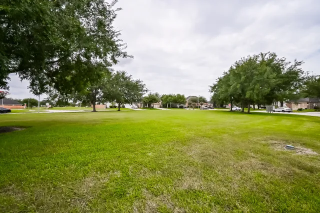 $2,500 | 8010 Durham Run Lane, Richmond, TX 77407