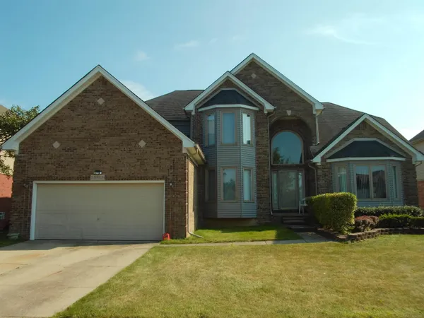 $549,000 | 16938 Country Club Drive, Macomb, MI 48042