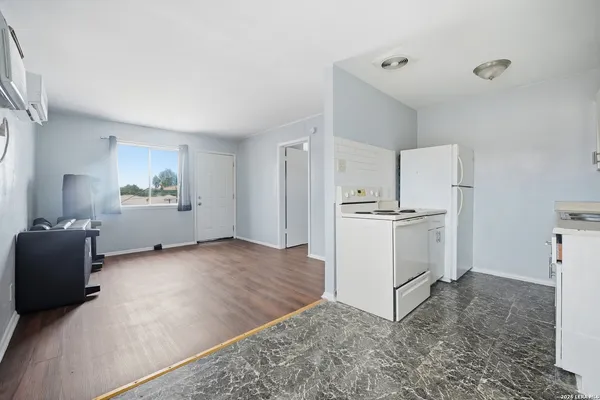 $799 | 6641 San Pedro Avenue, San Antonio, TX 78216