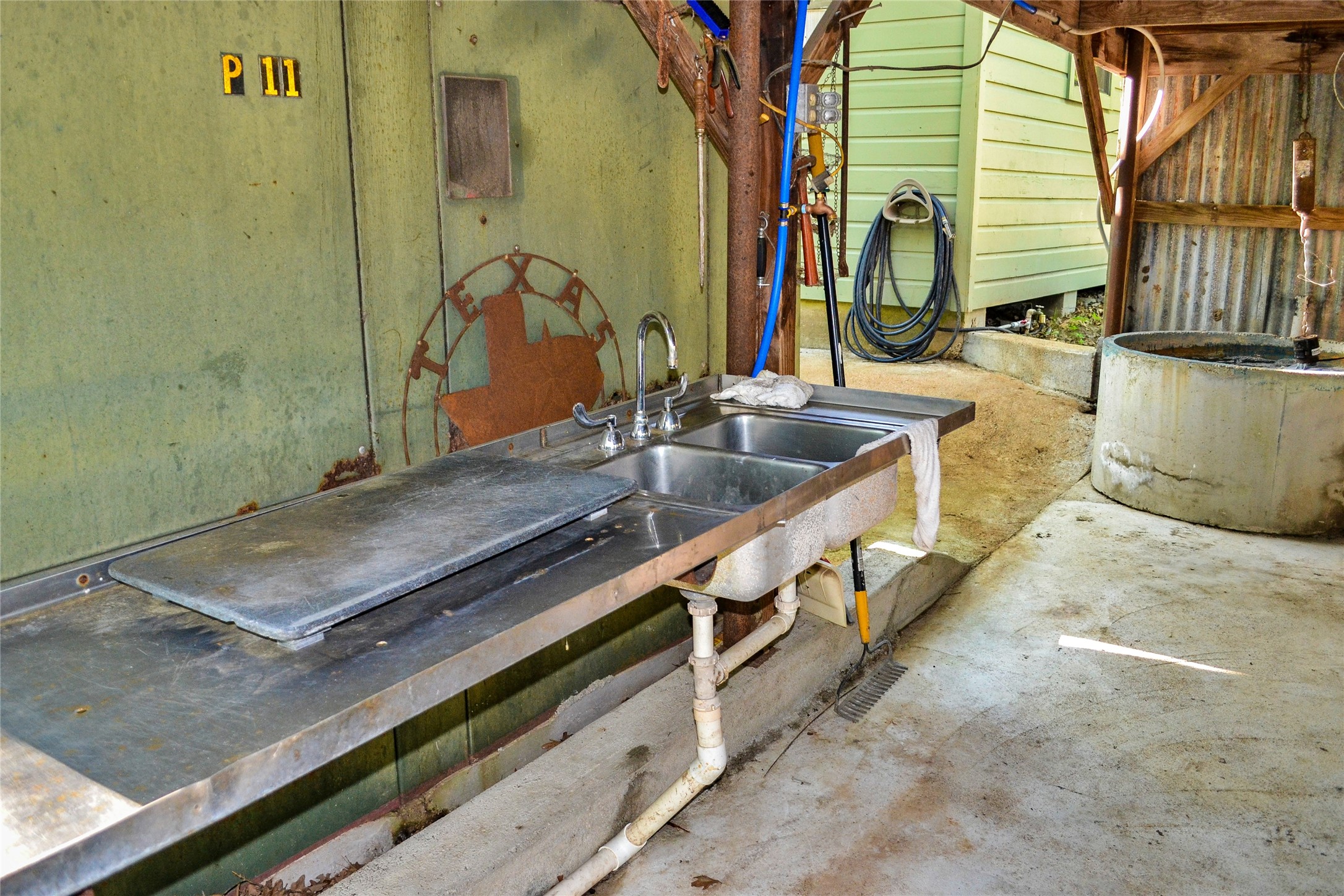 4 Cross Street Trinity, TX 75862 - Photo 8 of 31