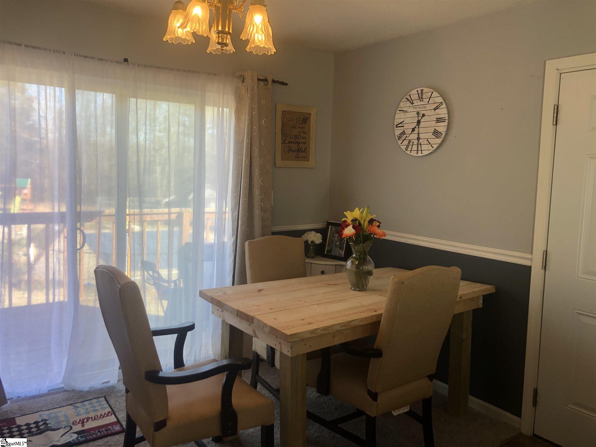 253 Parsons Road Woodruff, SC 29388 - Photo 5 of 13