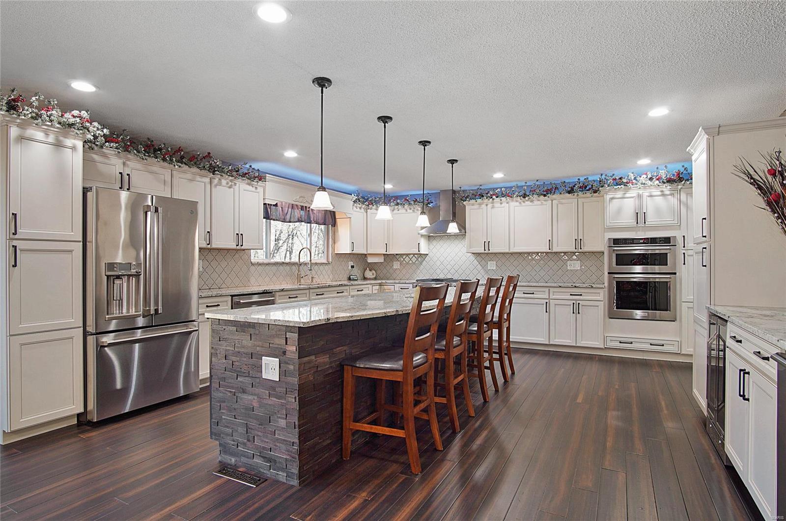 6871 Loyet Road Collinsville, IL 62234 - Photo 9 of 39