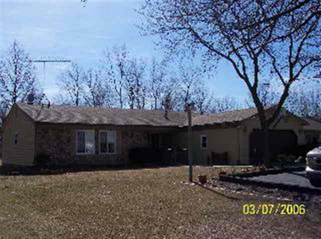 36233 Willow Road New Boston, MI 48164 - Photo 2 of 12 739074-1.JPG