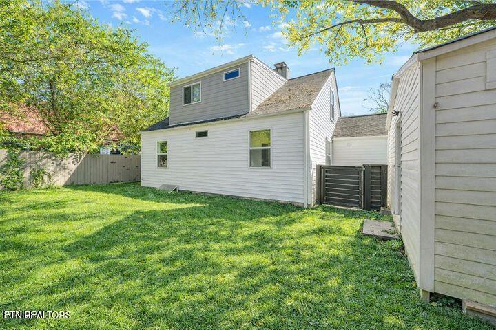 230 Unaka Street Greeneville, TN 37743 - Photo 3 of 45 20260212203407906083000000-o