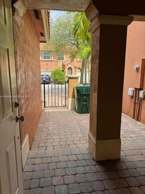 15242 Southwest 30th Terrace Miami, FL 33185 - Photo 4 of 41