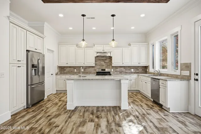 $725,000 | 3505 Belle Meade Way Northeast, Leland, NC 28451