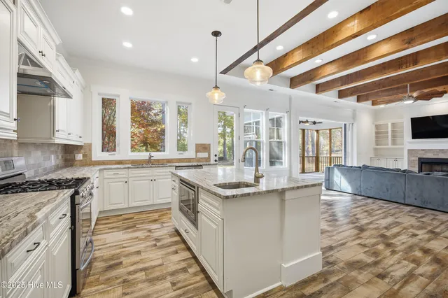 $725,000 | 3505 Belle Meade Way Northeast, Leland, NC 28451