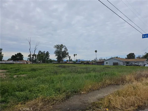 a view of a large green field