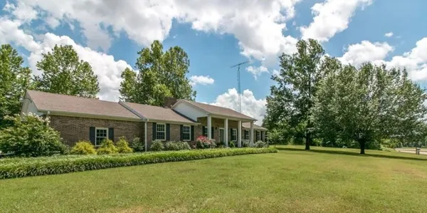 $360,000 | 7935 Hwy 79 S Henry Tn 38231, Henry, TN 38231