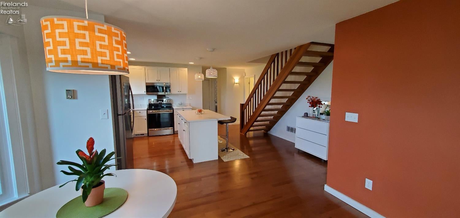1516 Cleveland Road East Huron, OH 44839 - Photo 4 of 23 Gallery Image 4