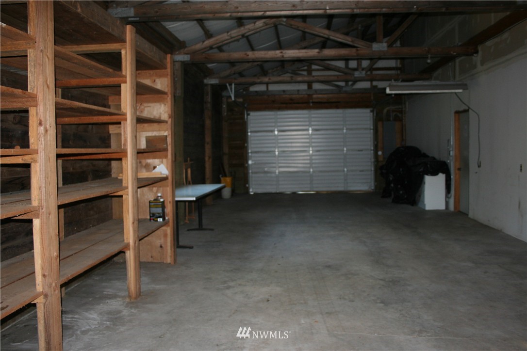 7044 Cultus Bay Road Clinton, WA 98236 - Photo 17 of 25 Gallery Image 17