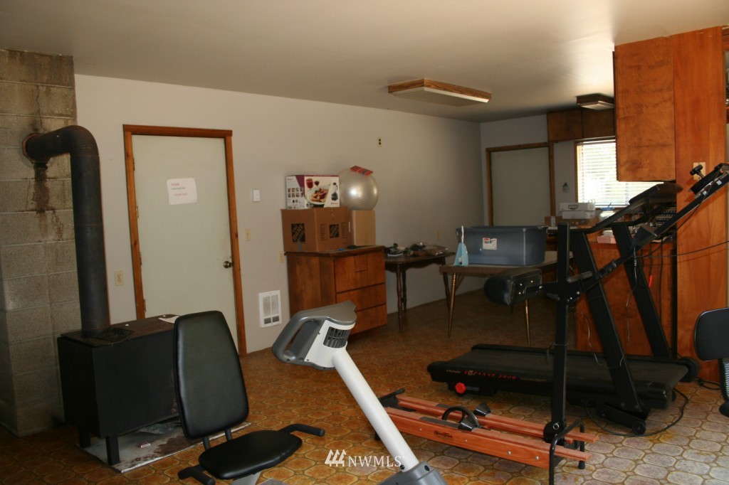 7044 Cultus Bay Road Clinton, WA 98236 - Photo 21 of 25 Gallery Image 21