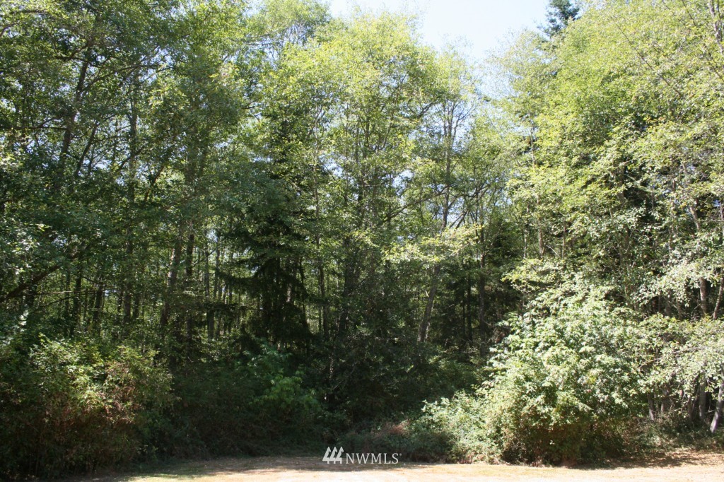 7044 Cultus Bay Road Clinton, WA 98236 - Photo 24 of 25 Gallery Image 24