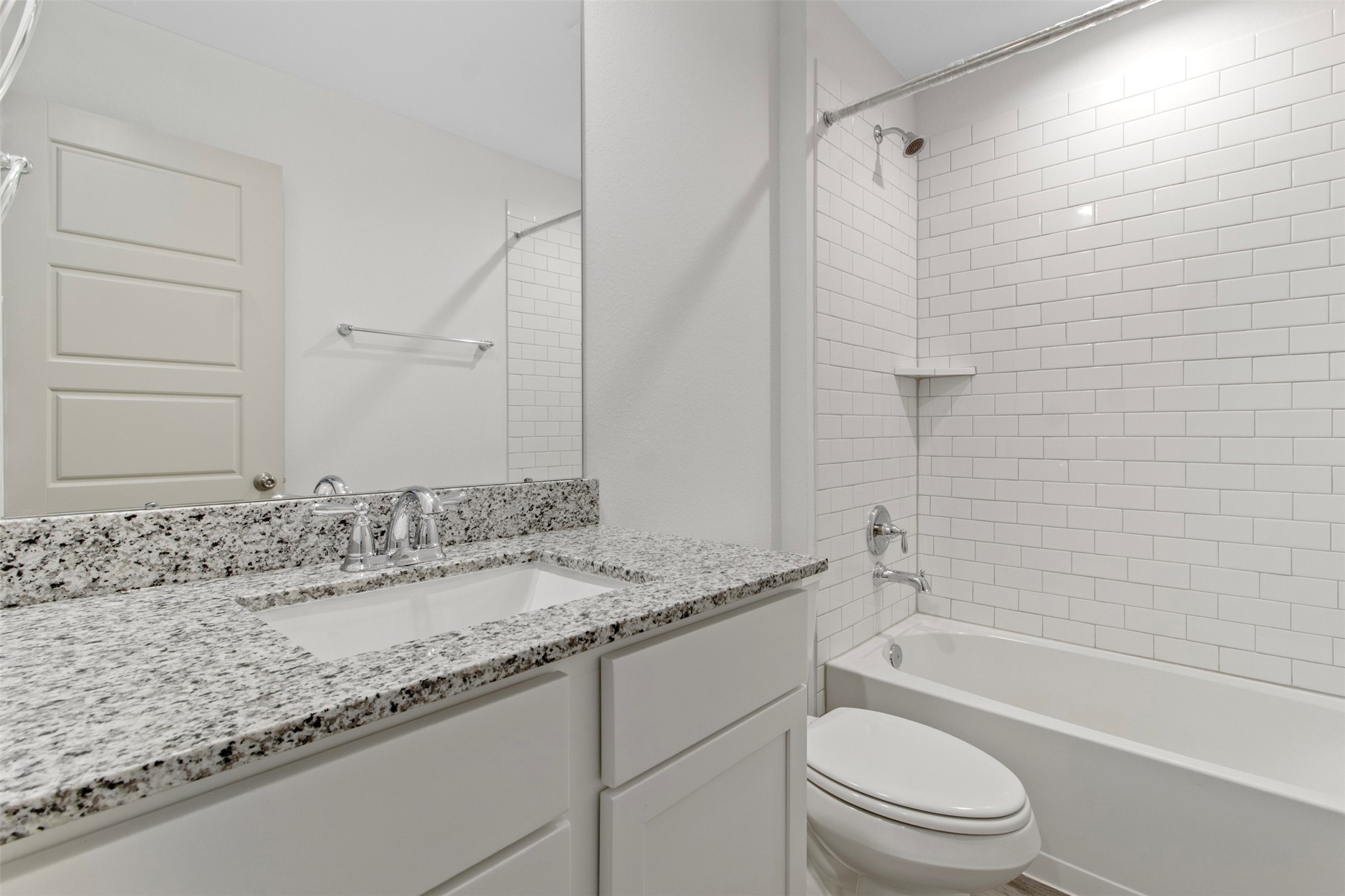 6685 Riplee Street Beaumont, TX 77713 - Photo 5 of 29 Secondary Bathroom