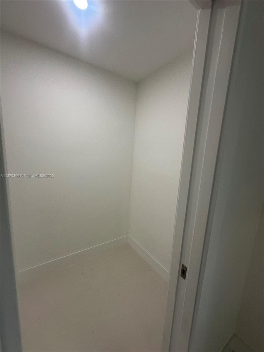 526 South Rainbow Drive Hollywood, FL 33021 - Photo 10 of 20 a small space with a window