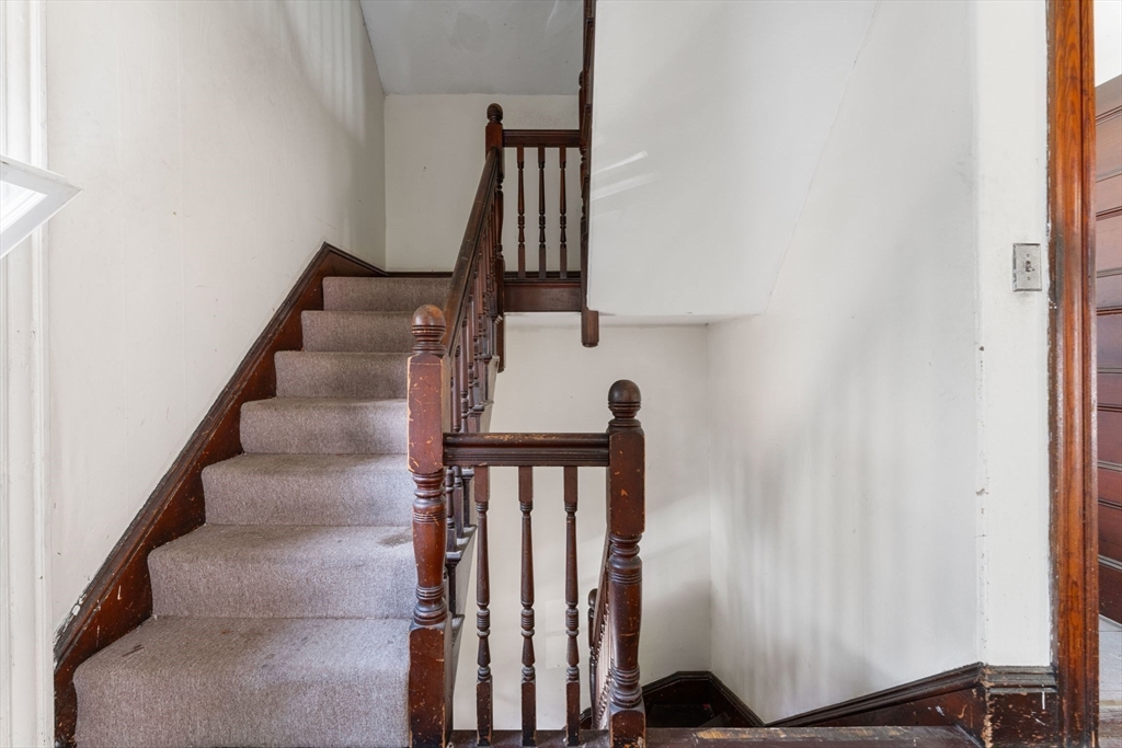 56 Rice Street Cambridge, MA 02140 - Photo 3 of 24 Gallery Image 3