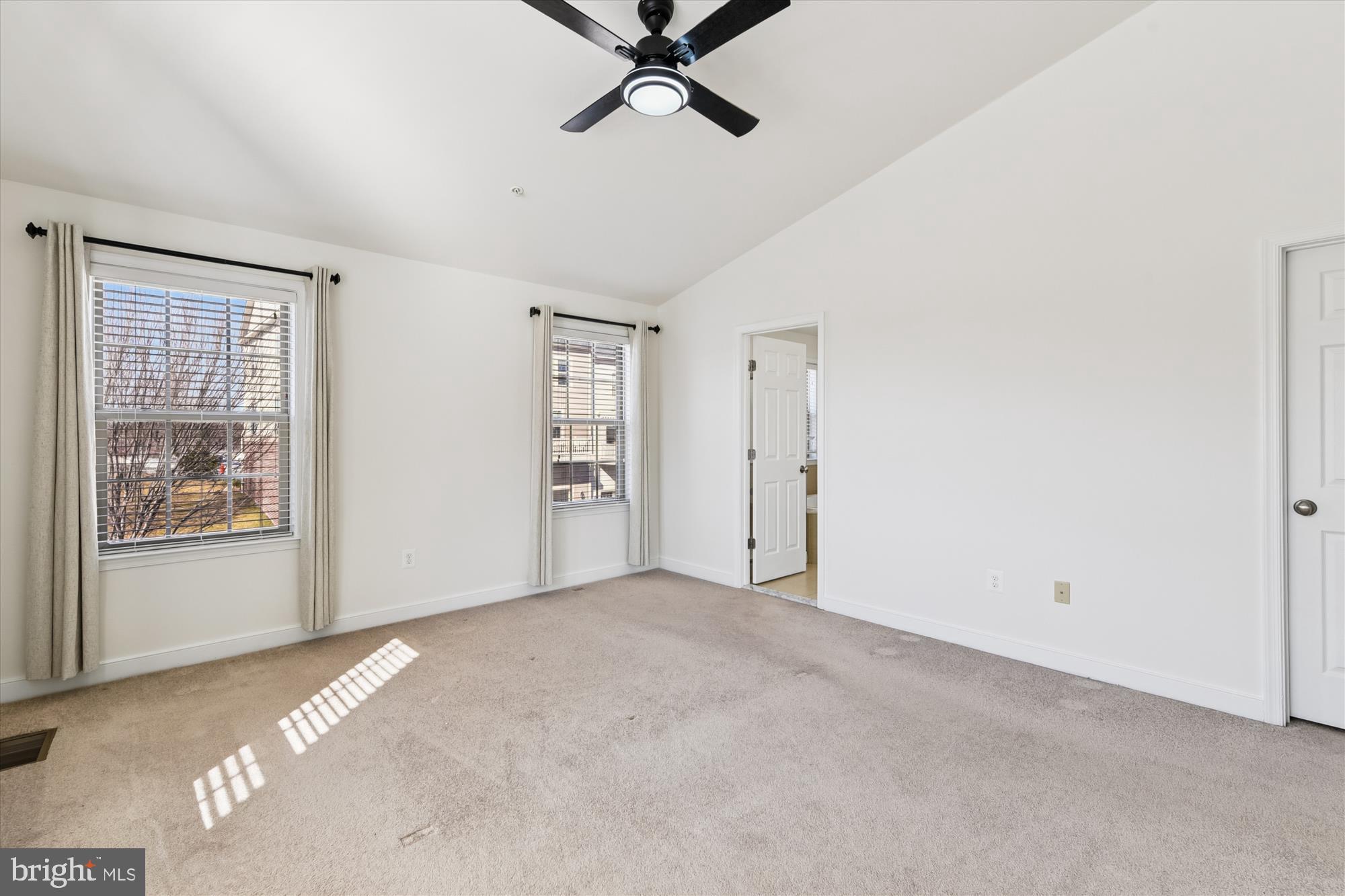 14050 Fox Hill Road Sparks Glencoe, MD 21152 - Photo 31 of 57 Window treatments convey