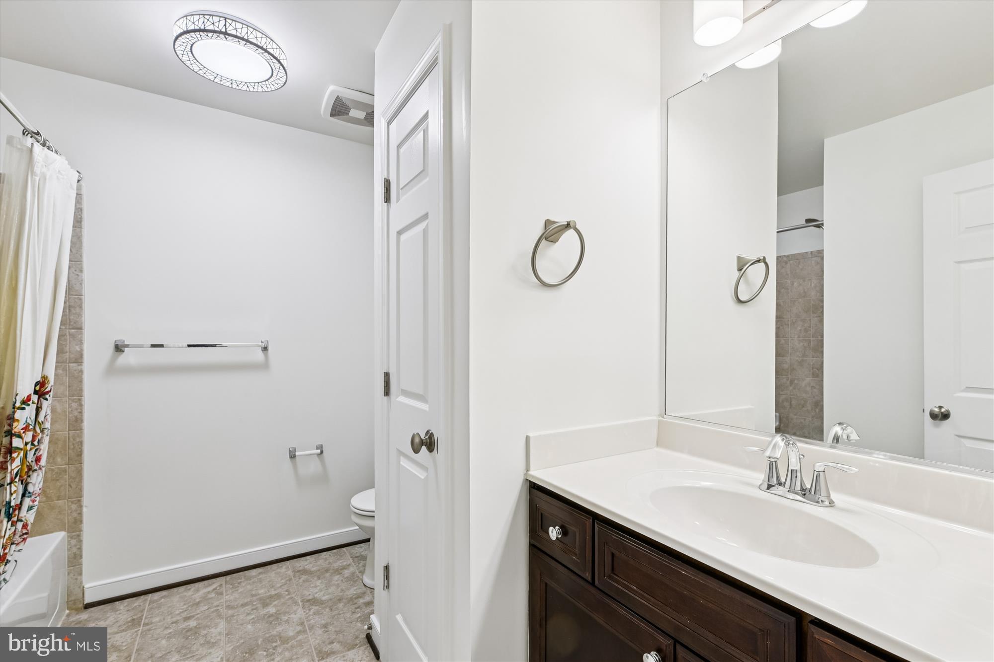 14050 Fox Hill Road Sparks Glencoe, MD 21152 - Photo 41 of 57 2nd 3rd floor bath