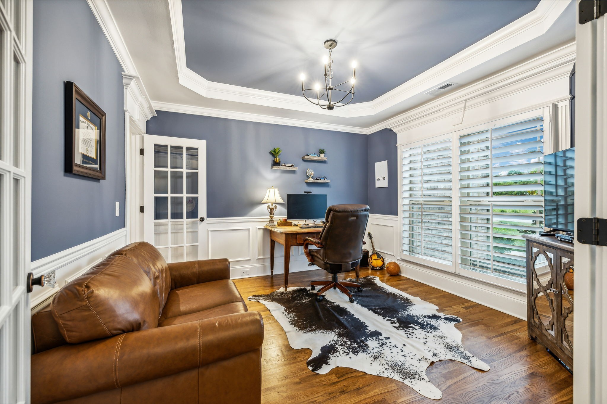 718 Walnut Grove Road Christiana, TN 37037 - Photo 6 of 49 a living room with furniture rug and window