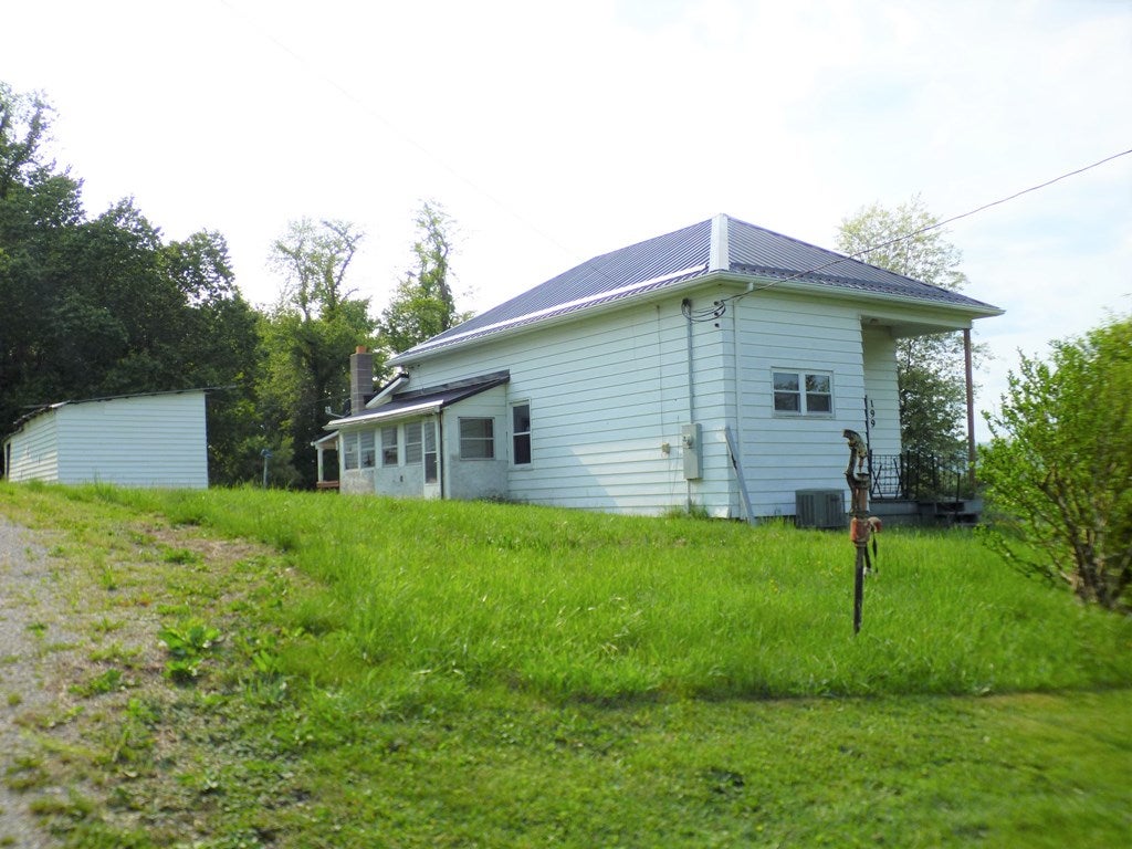 199 Sage Road Rural Retreat, VA 24368 - Photo 6 of 20 Gallery Image 6