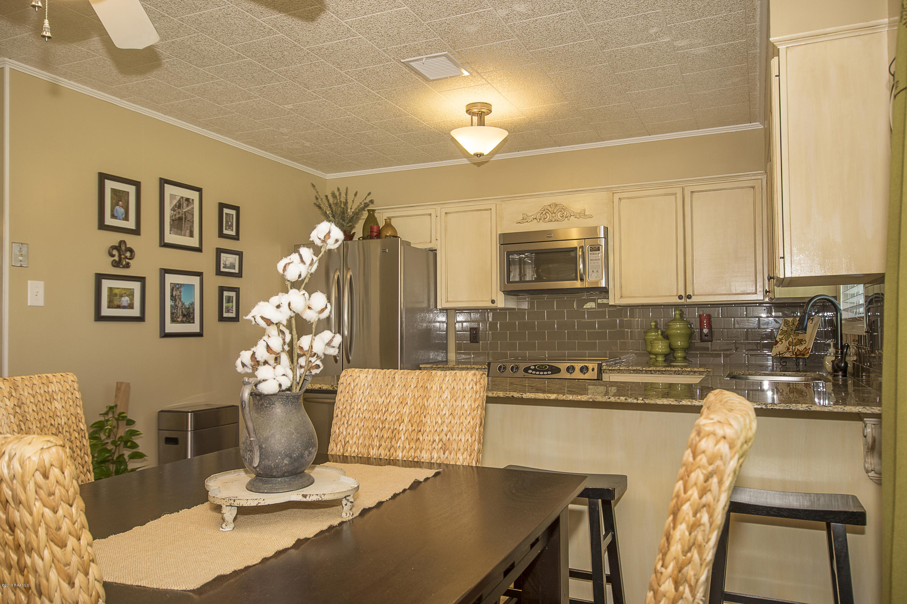 204 B Robin Road Duson, LA 70529 - Photo 3 of 21 Gallery Image 3