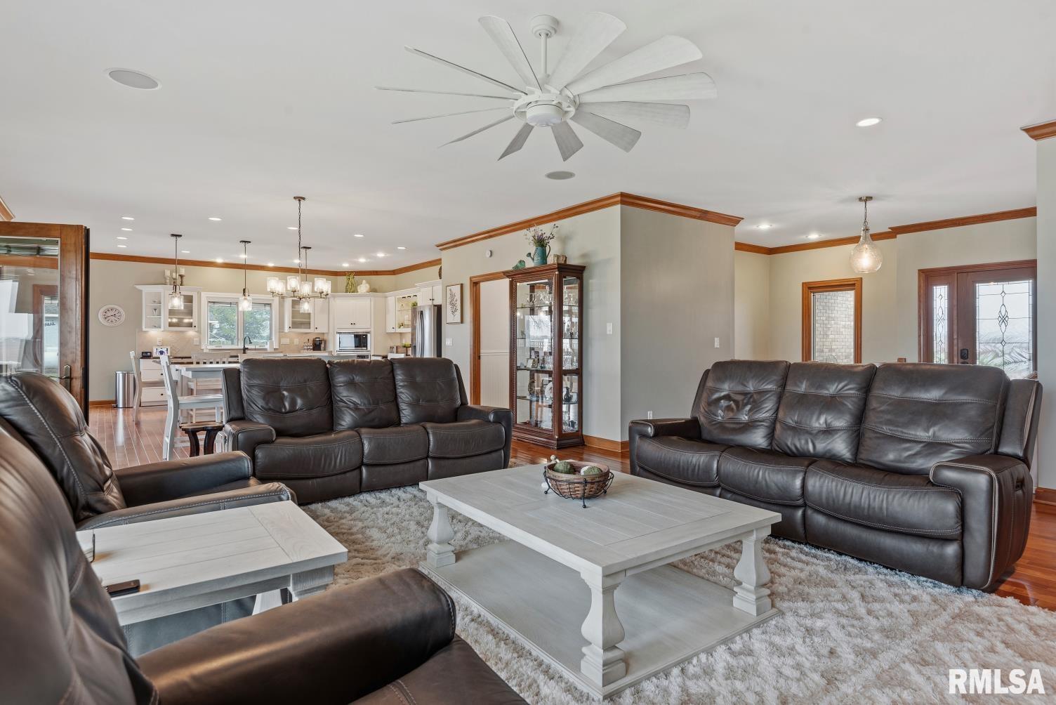 1572 Liberty Road Jacksonville, IL 62650 - Photo 11 of 82