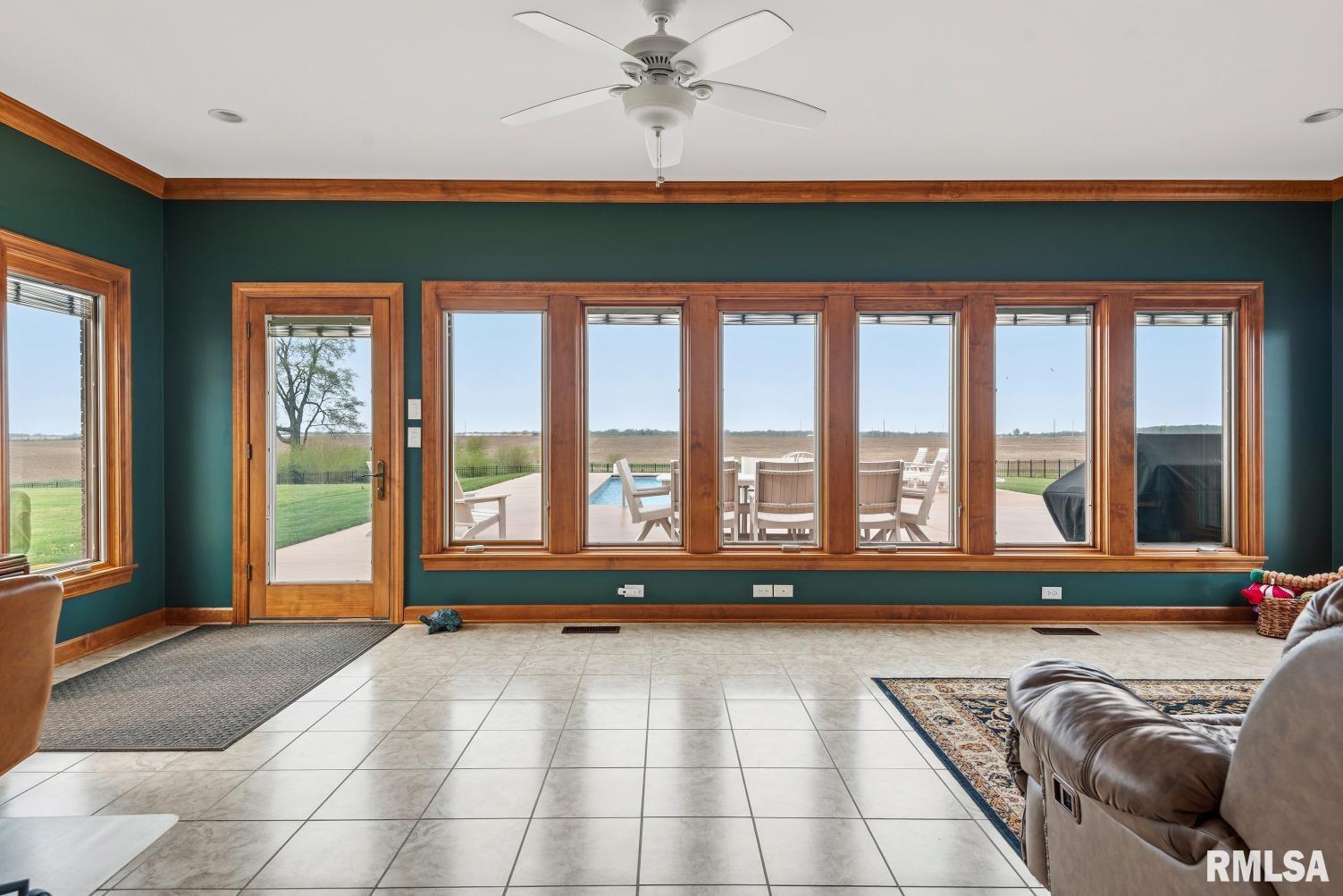 1572 Liberty Road Jacksonville, IL 62650 - Photo 24 of 82