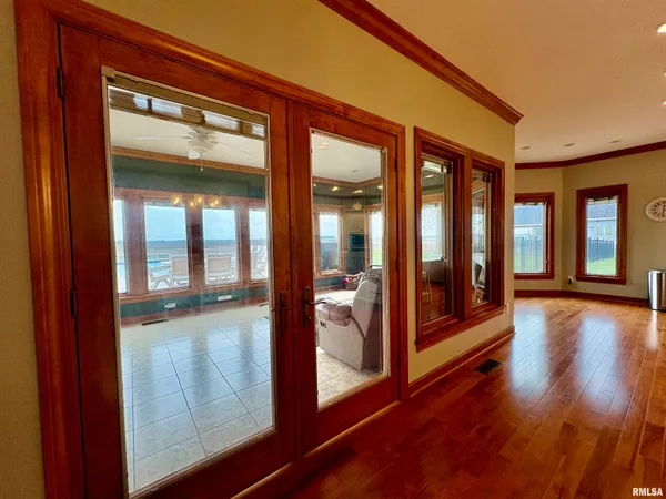 $489,900 | 1572 Liberty Road, Jacksonville, IL 62650