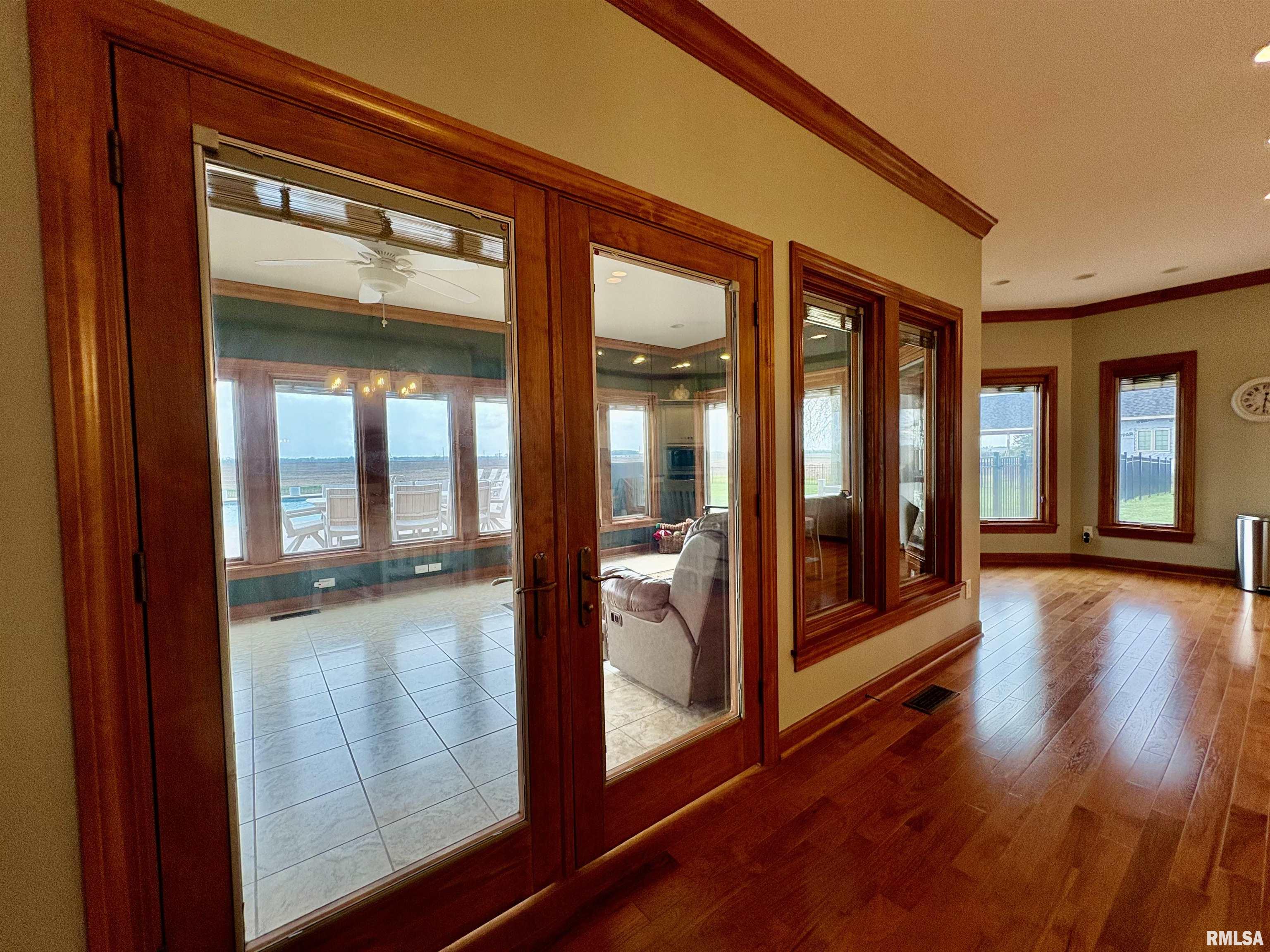 1572 Liberty Road Jacksonville, IL 62650 - Photo 25 of 82