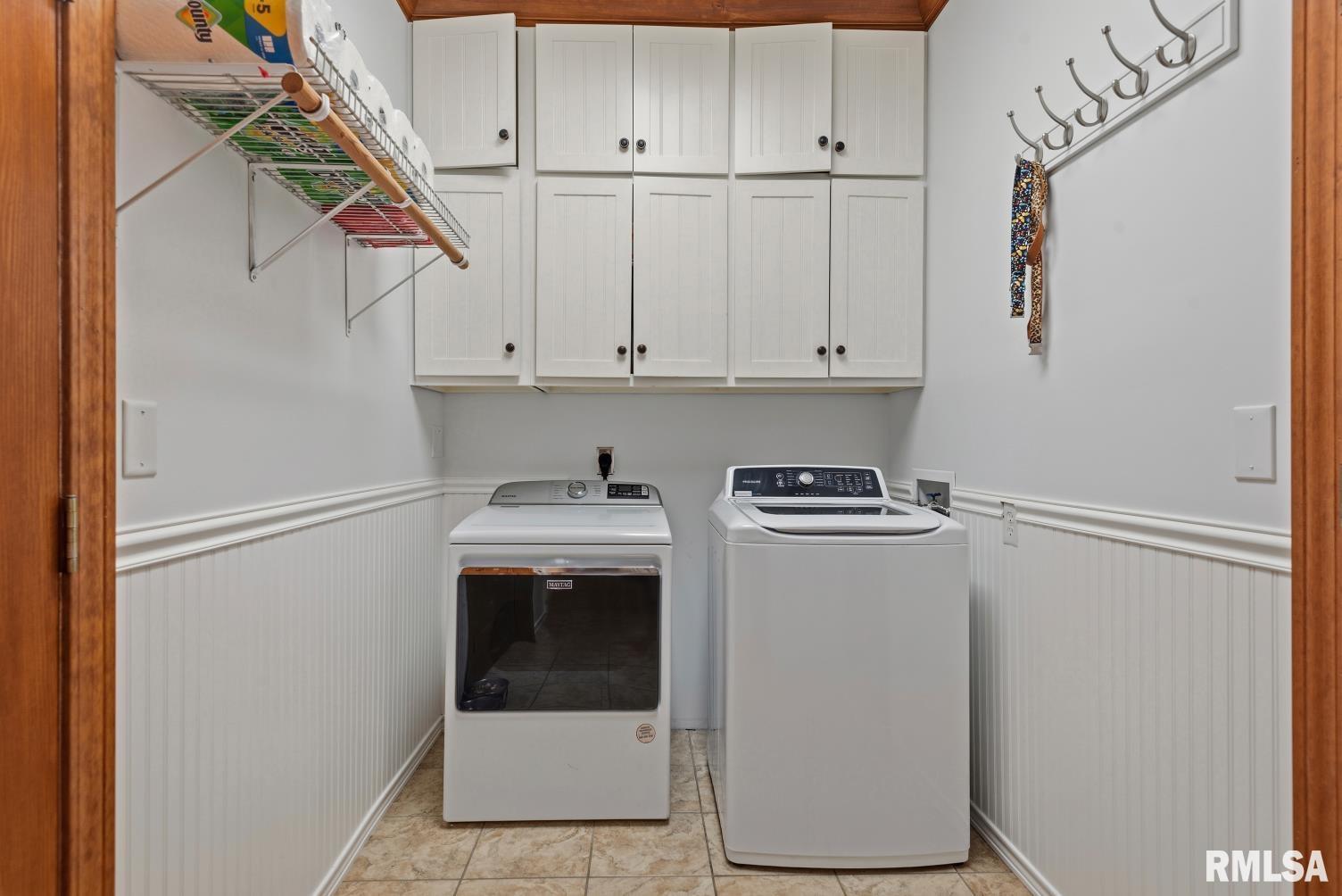 1572 Liberty Road Jacksonville, IL 62650 - Photo 28 of 82