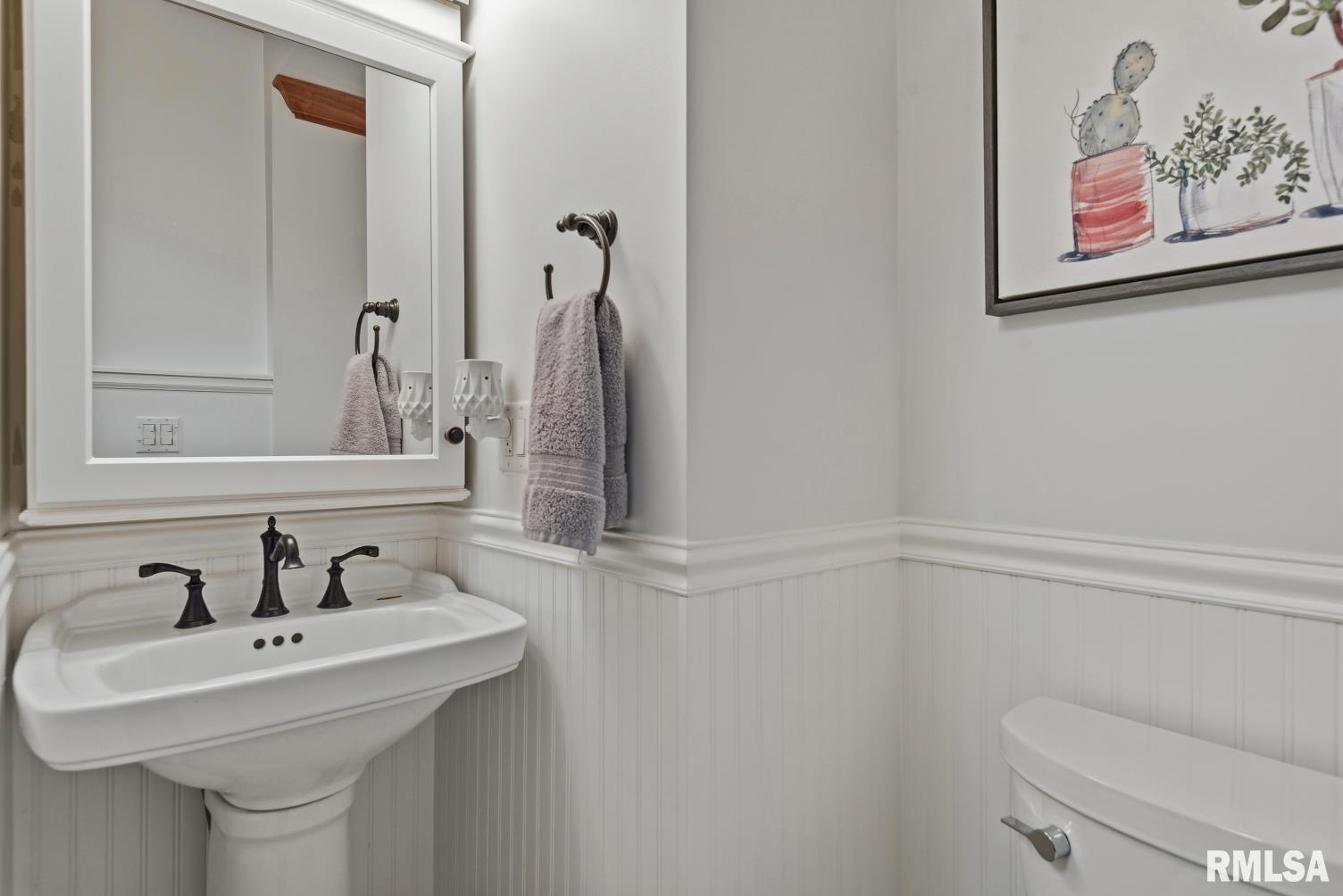 1572 Liberty Road Jacksonville, IL 62650 - Photo 29 of 82