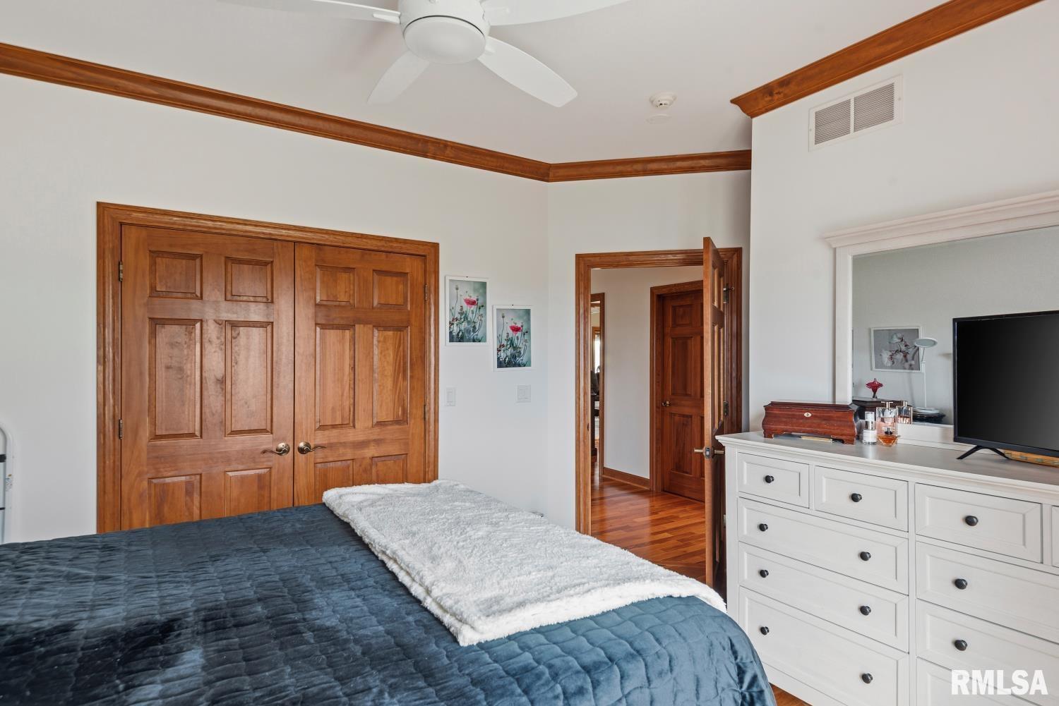 1572 Liberty Road Jacksonville, IL 62650 - Photo 38 of 82