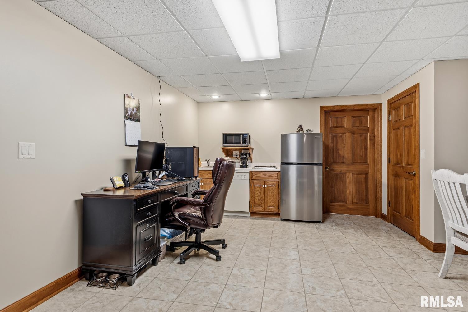 1572 Liberty Road Jacksonville, IL 62650 - Photo 48 of 82