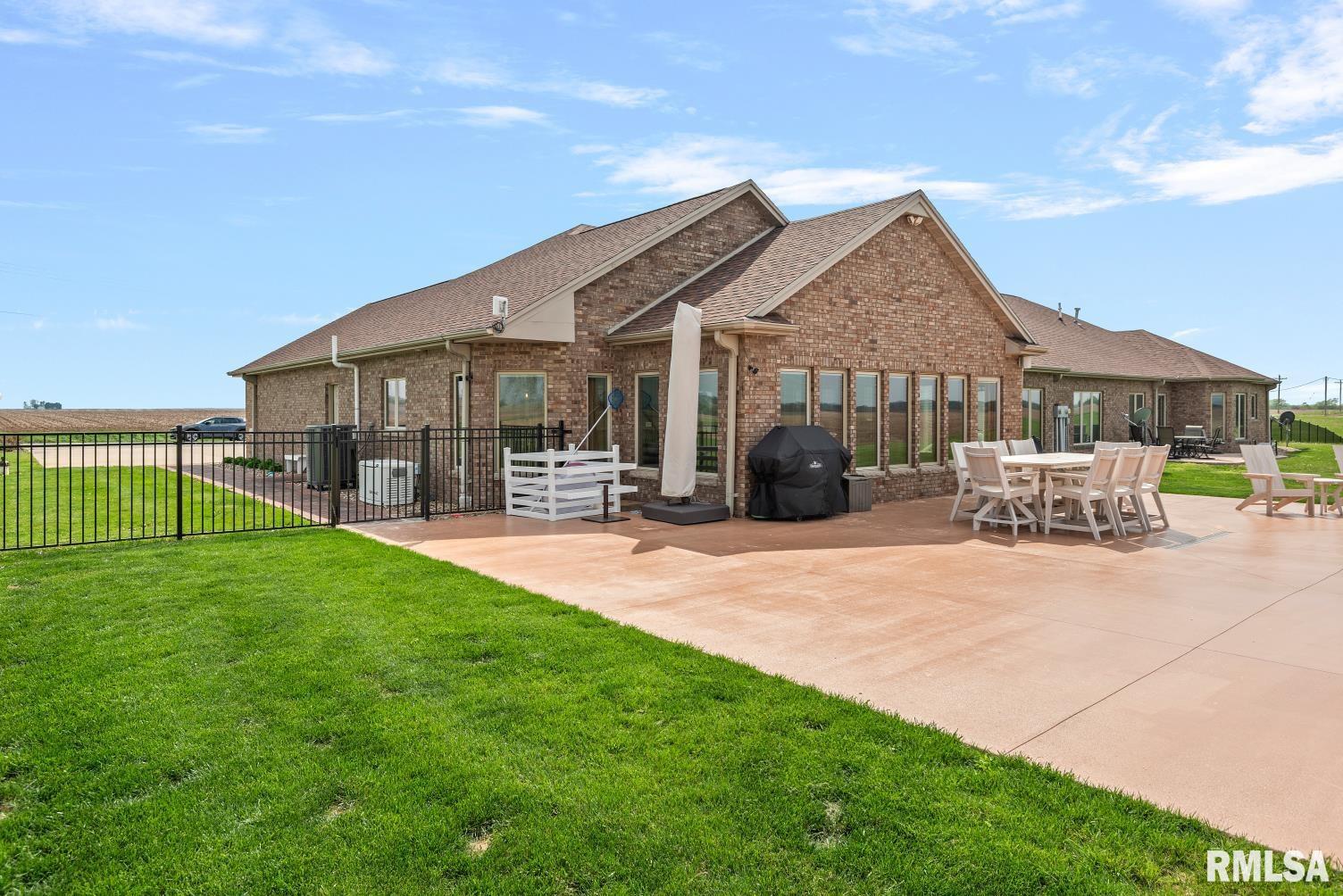 1572 Liberty Road Jacksonville, IL 62650 - Photo 62 of 82